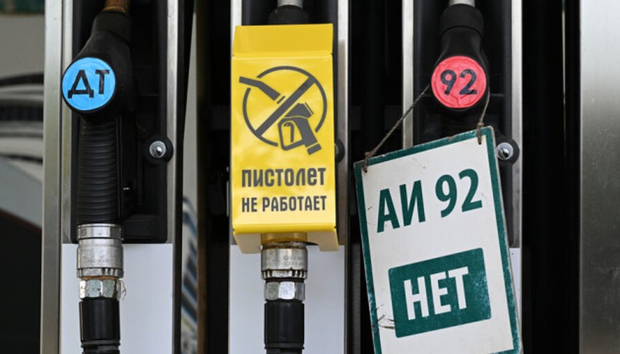 Ролі Аксьонова та Селезньова у визнанні дефіциту пального й електрики в Криму