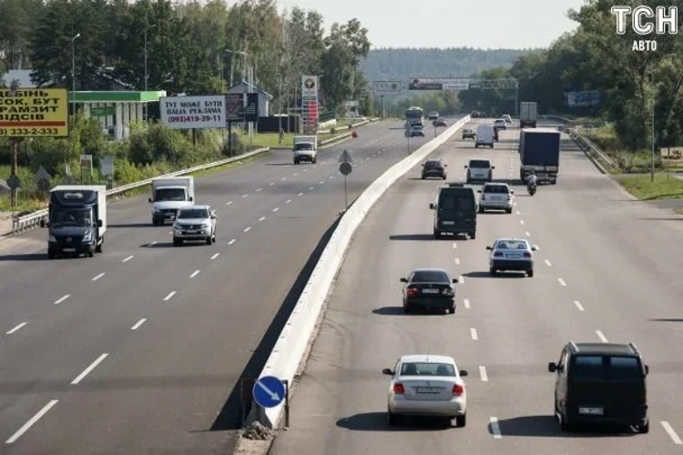 Удар по Чабанах: траса Київ – Одеса перекрита, є загиблі й поранені